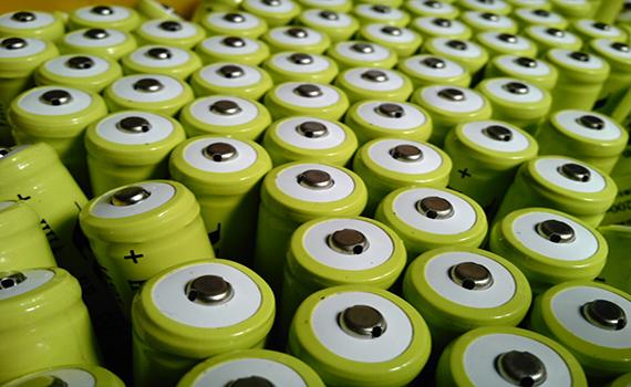 平頂山鋰電窯爐外軌自動(dòng)循環(huán)線：新能源鋰電池的使用安全嗎？