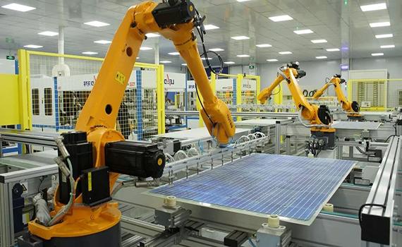 呂梁光伏生產(chǎn)線：綠色轉(zhuǎn)型的關(guān)鍵力量