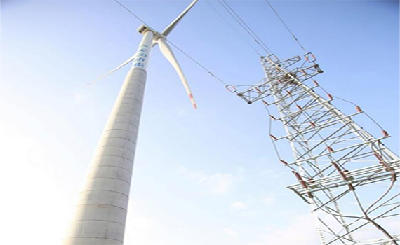 呂梁中國石化最大風(fēng)電項(xiàng)目首臺風(fēng)機(jī)吊裝成功