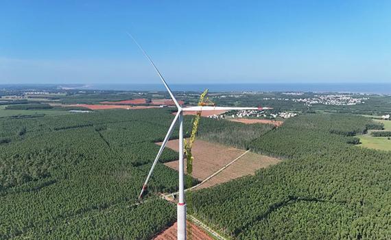 安陽185米！全球最高混塔風(fēng)電機(jī)組吊裝成功