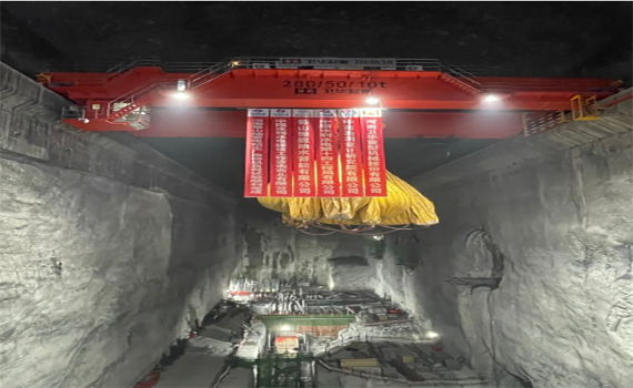 襄陽河南魯山抽水蓄能電站主廠房橋機(jī)負(fù)荷試驗(yàn)完成
