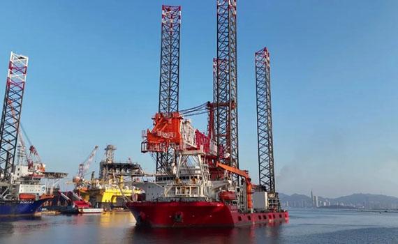 湖北中集來福士交付“華夏鴻鵠01”新型風電安裝船