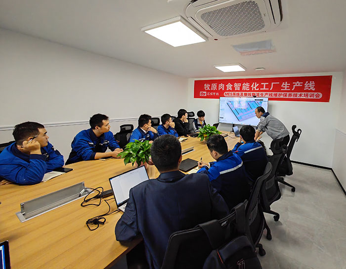 冠猴赴現(xiàn)場(chǎng)舉辦生產(chǎn)技術(shù)培訓(xùn)會(huì) 冠猴赴現(xiàn)場(chǎng)舉辦生產(chǎn)技術(shù)培訓(xùn)會(huì)