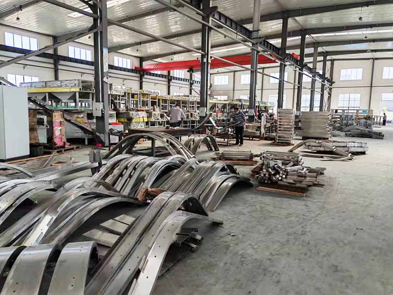 冠猴智能熱火朝天保生產(chǎn)