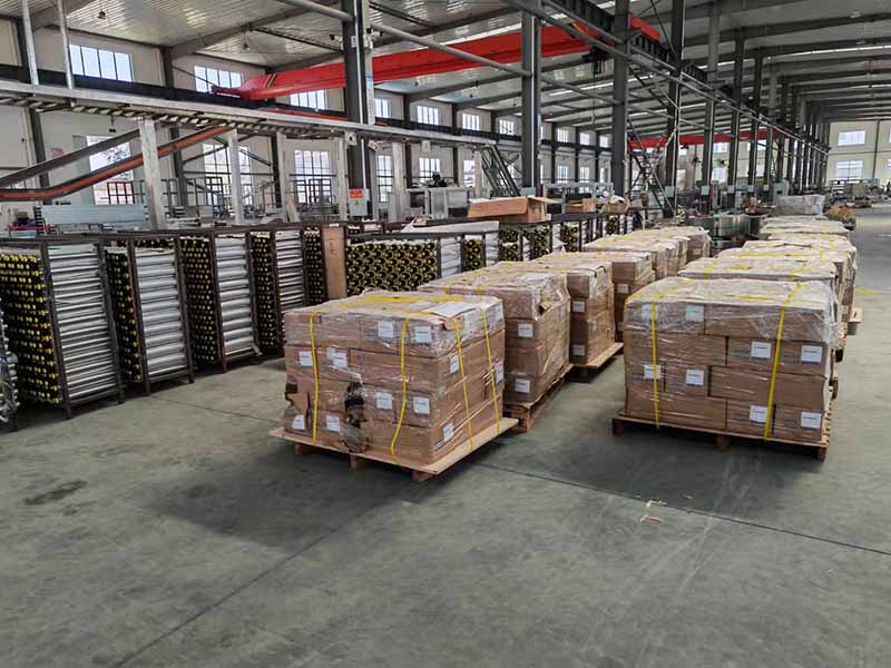 冠猴智能熱火朝天保生產(chǎn)